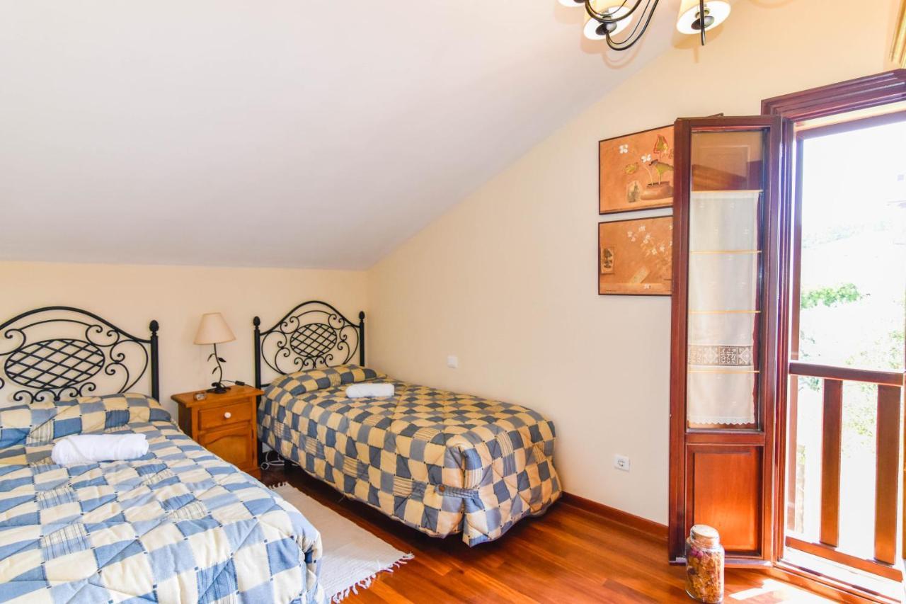 Encantadora Casa Con Espectaculares Vistas Ajo Exterior foto